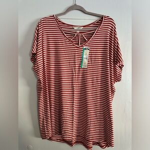 Rust and cream lattice necked T BNWT.